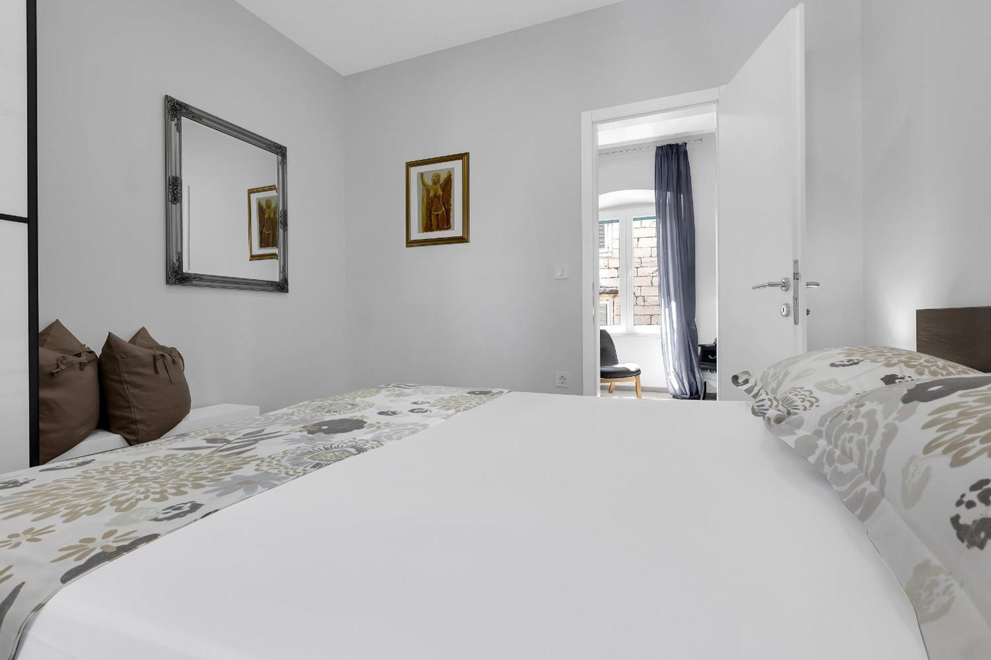 City Center Apartment Dvor Kalalarga Макарска Экстерьер фото